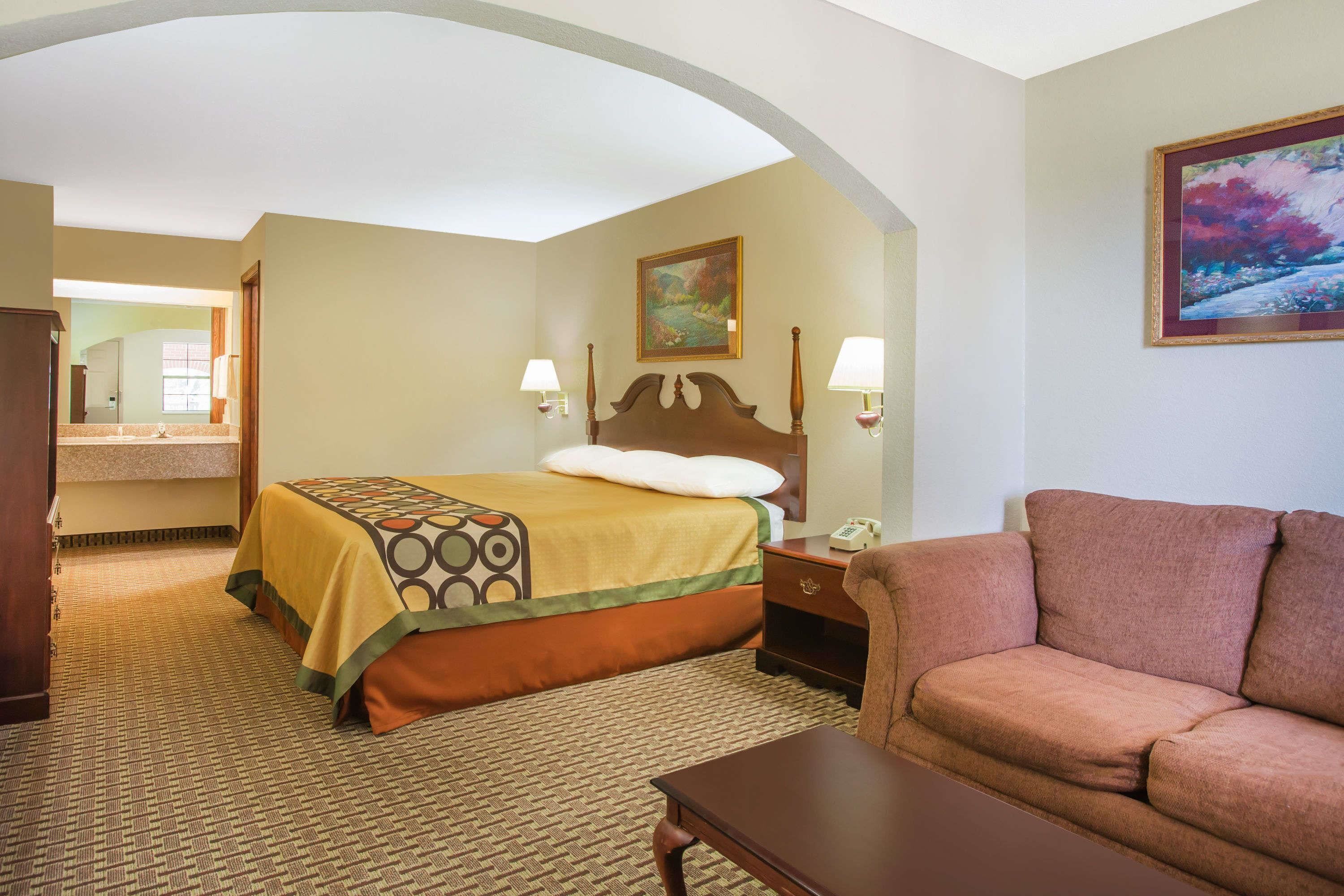 Iron/ironing board, cribs/infant beds, rollaway beds, free WiFi