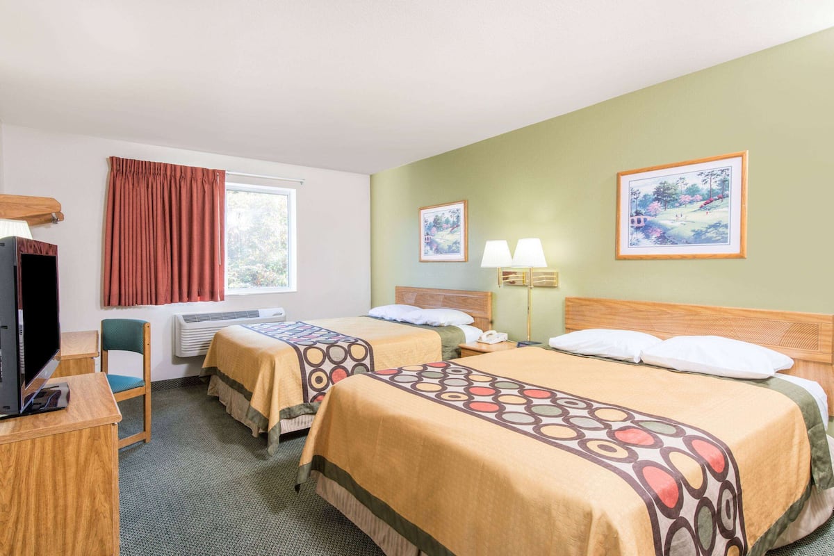 Standard Room, 2 Queen Beds, Non Smoking | Desk, iron/ironing board, free cribs/infant beds, free WiFi