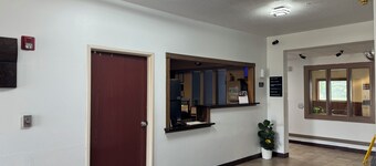 Super 8 by Wyndham Mason City