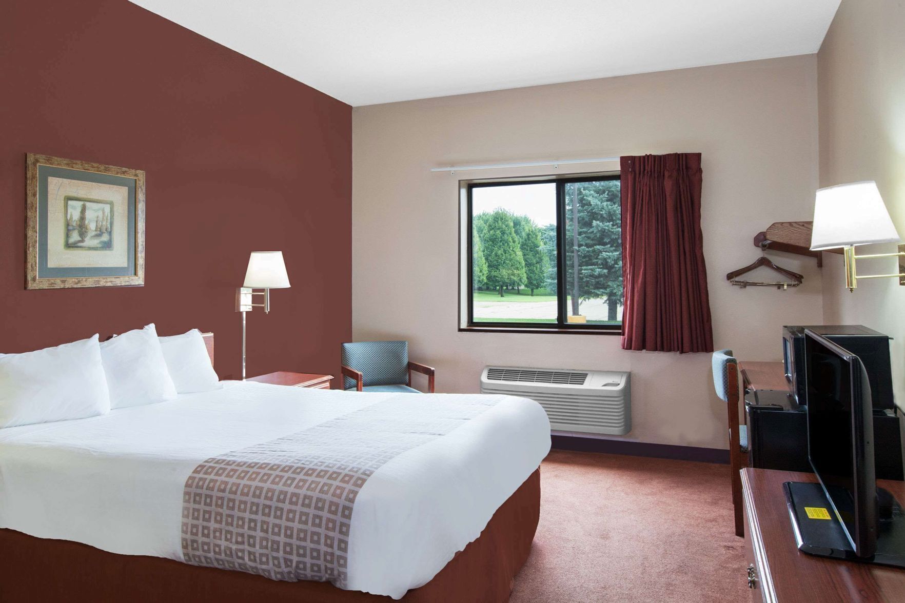 Cortinas blackout, ferros/tábuas de passar roupa, Wi-Fi de cortesia