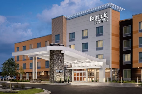 Fachada. Fairfield by Marriott Inn & Suites Sandusky