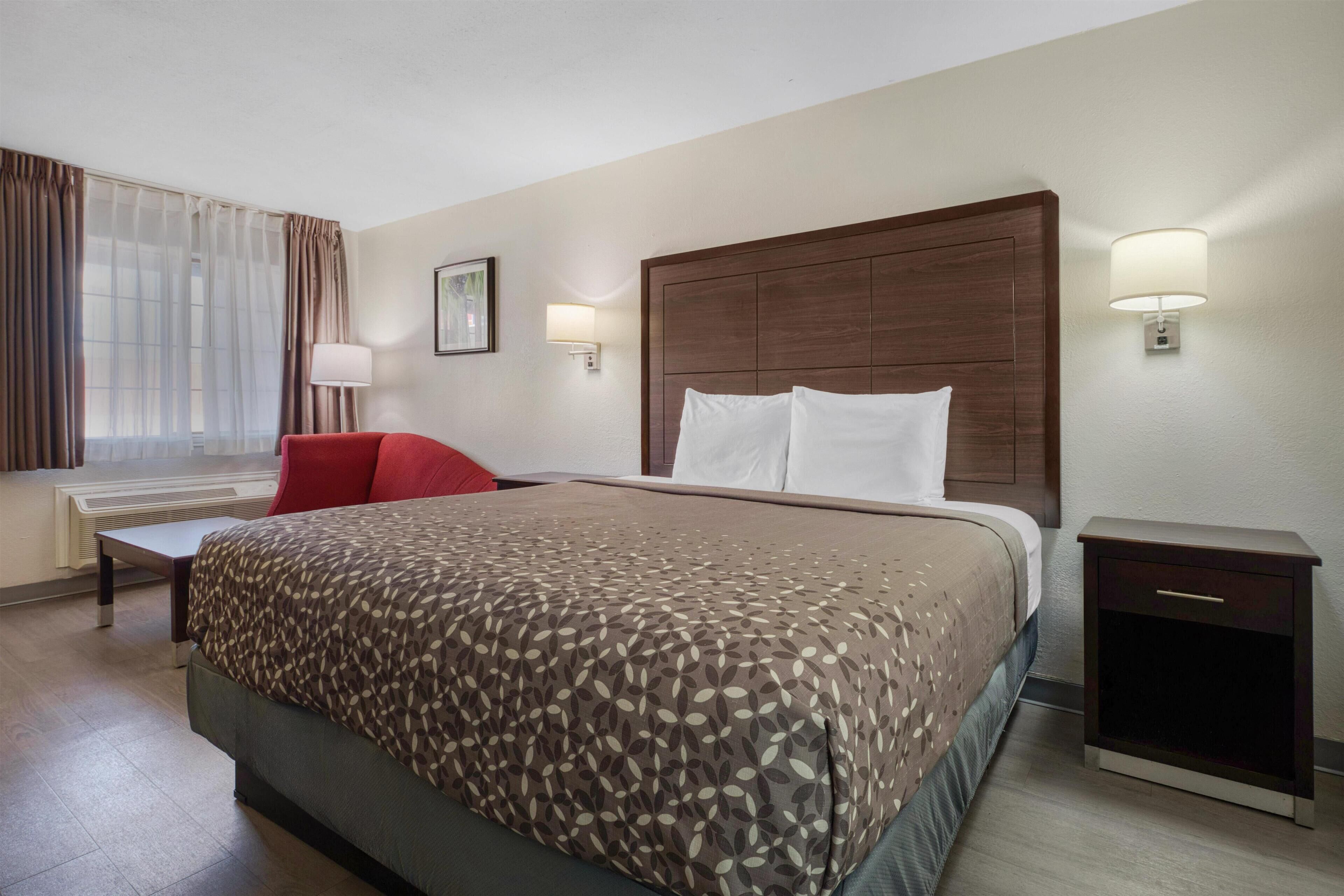 Rom – standard, 1 kingsize-seng, ikke-røyk, kjøleskap og mikrobølgeovn (with Single Sofabed) | Sengetøy i egyptisk bomull og sengetøy av topp kvalitet