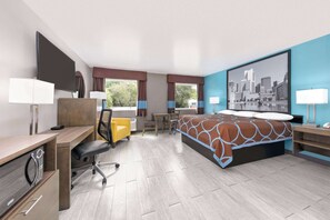 Studio Suite, 1 King Bed, Non Smoking | Desk, laptop workspace, iron/ironing board, free cots/infant beds