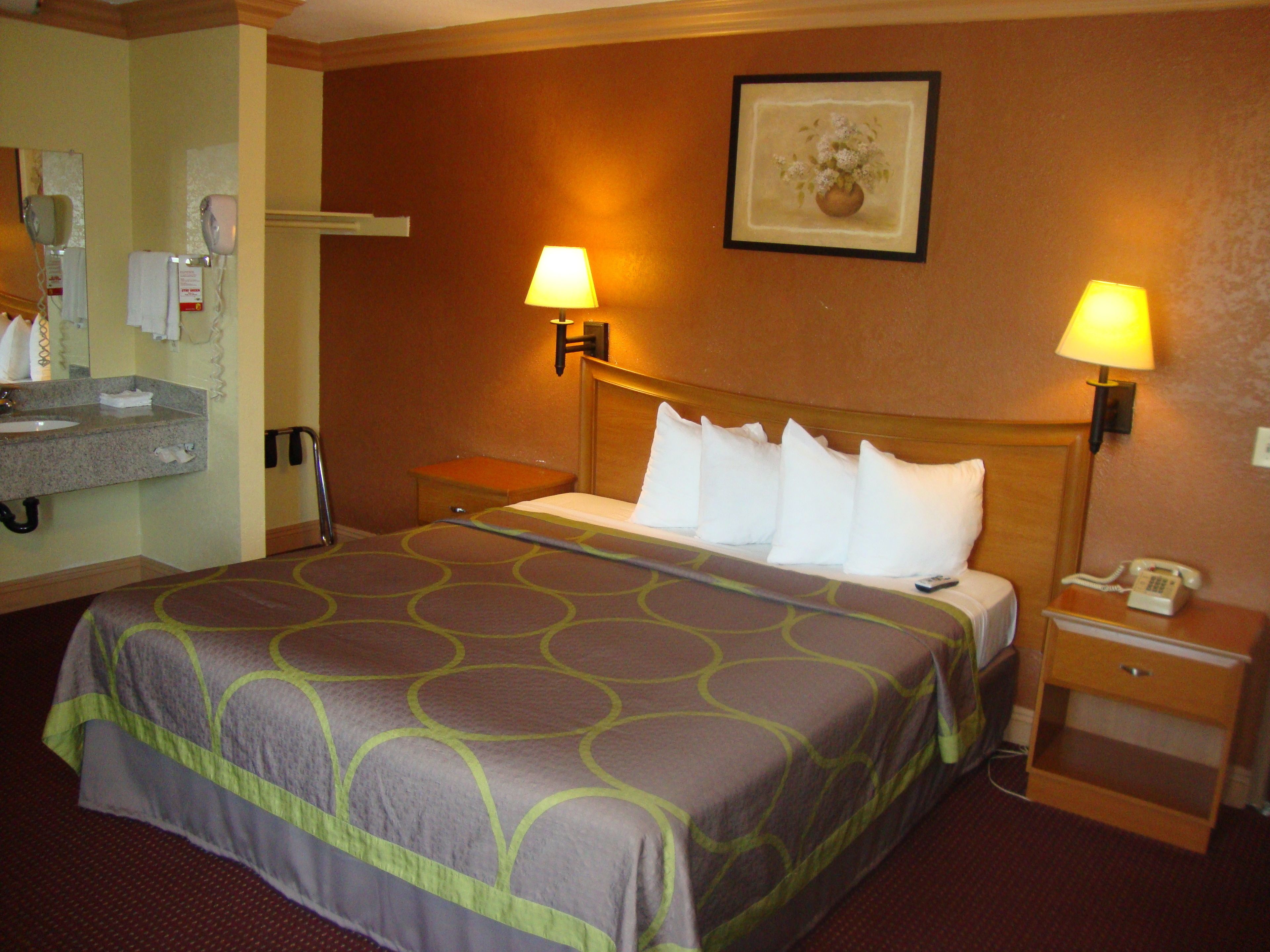 Foto - Super 8 by Wyndham Azusa