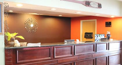 Super 8 by Wyndham Osseo WI
