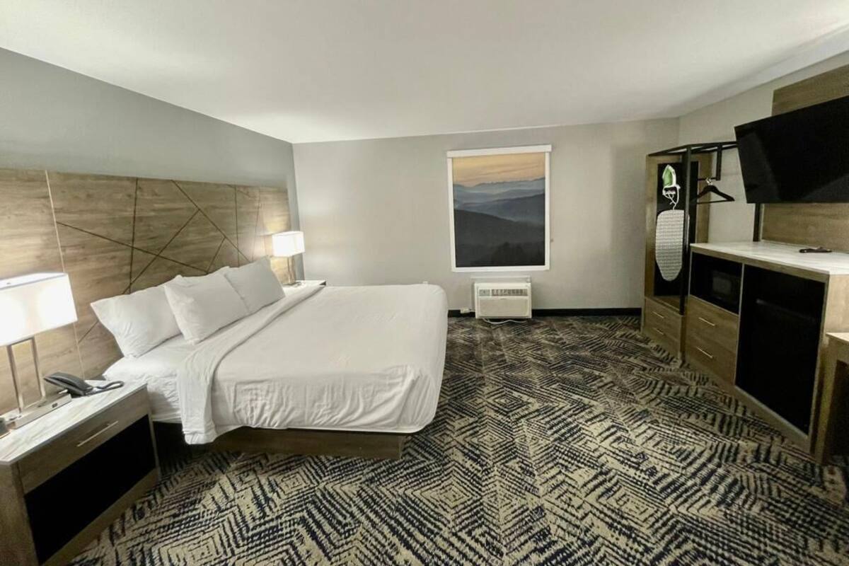 Pillow-top beds, desk, laptop workspace, free WiFi