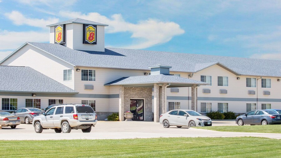 Super 8 by Wyndham Carroll/East