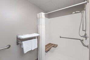 Bathroom - Super 8 by Wyndham Carroll/East (Carroll)