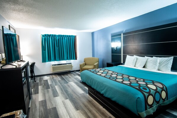 1 bedroom, desk, laptop workspace, blackout drapes