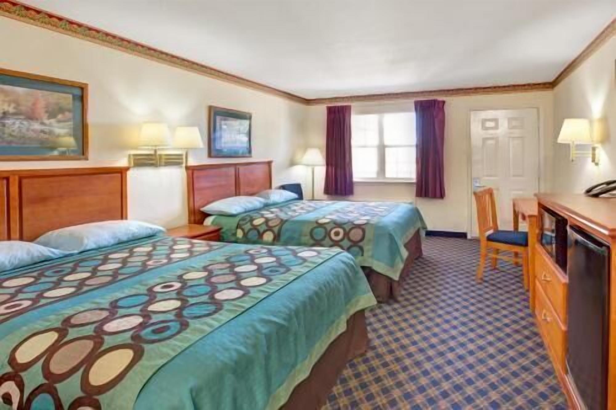 Caja de seguridad en la habitación y escritorio 