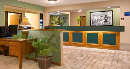 Super 8 by Wyndham Lynchburg VA