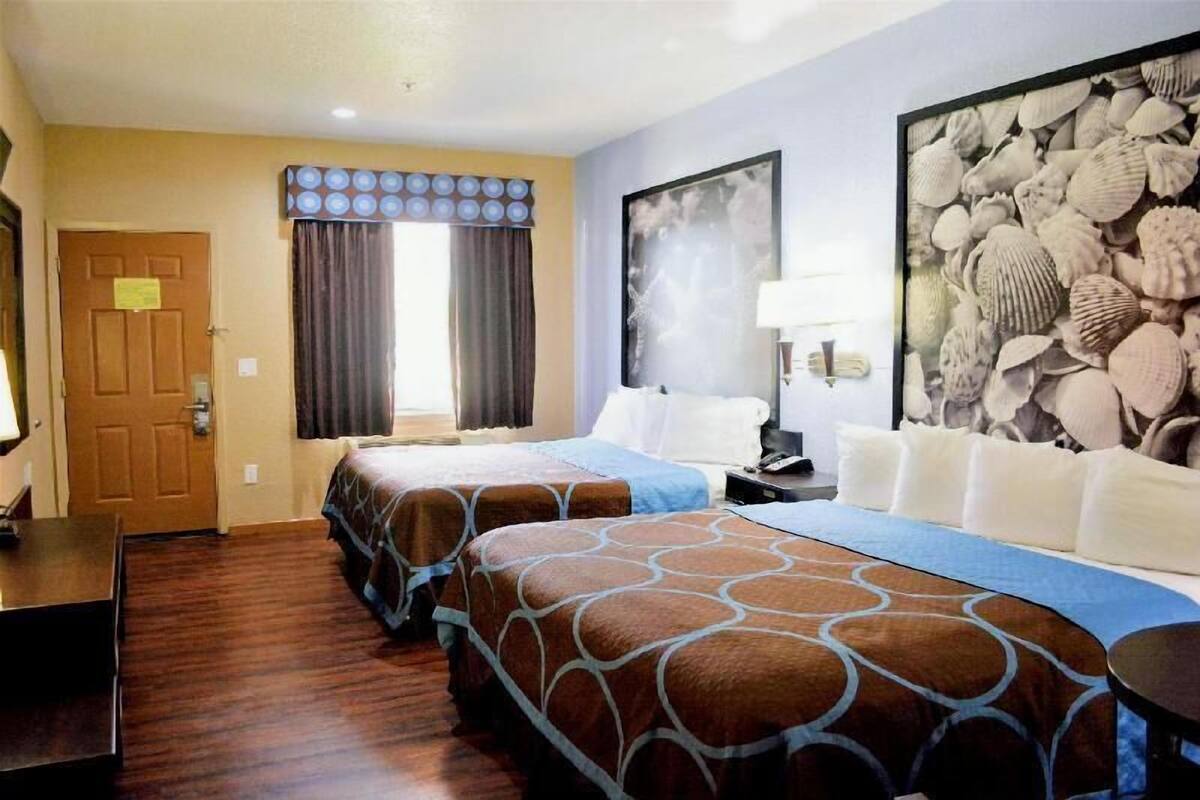 Individually decorated, individually furnished, laptop workspace