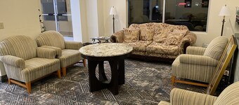Knights Inn & Suites Dublin