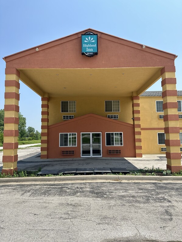 واجهة المنشأة