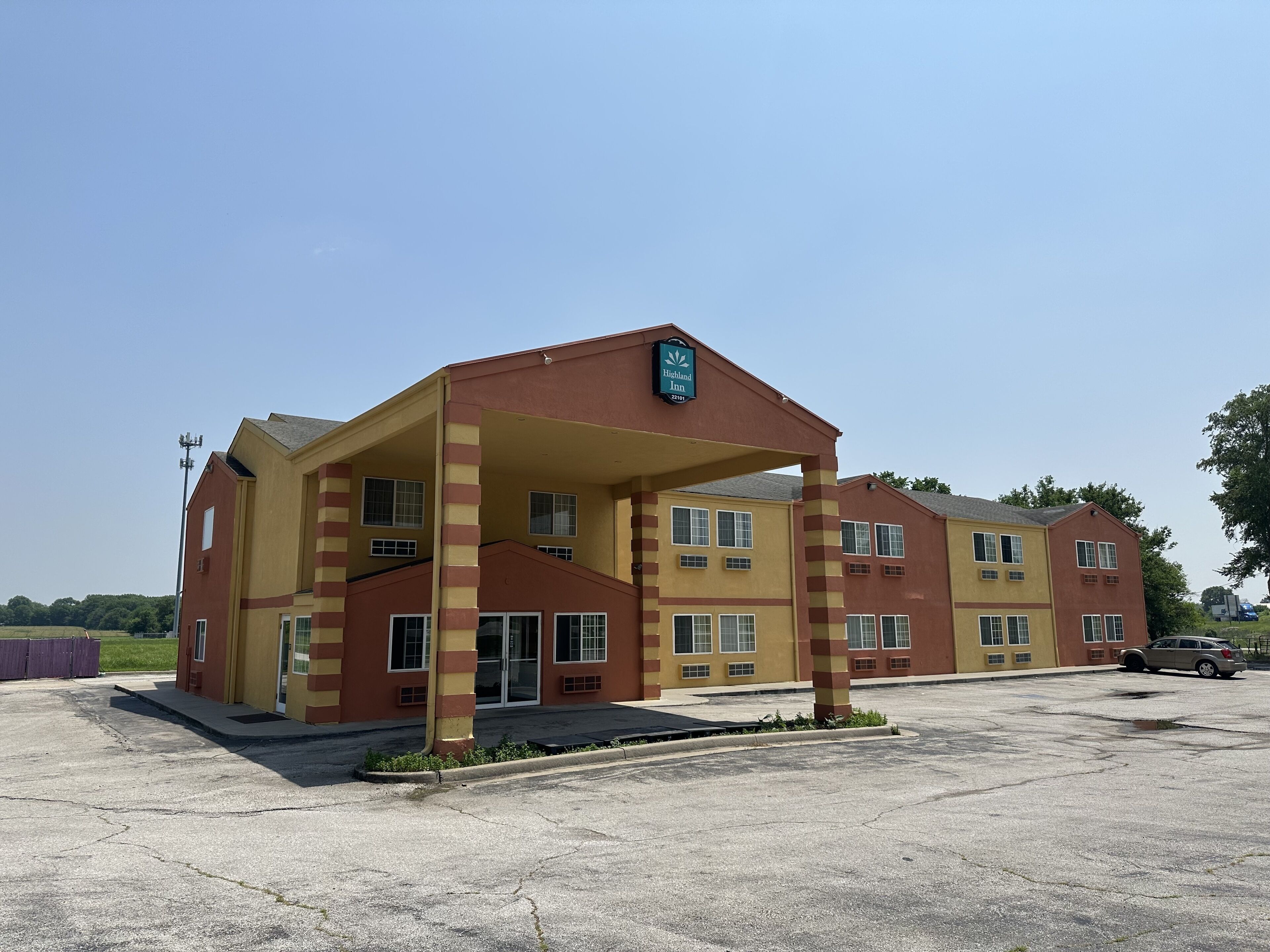 Highland Inn Peculiar