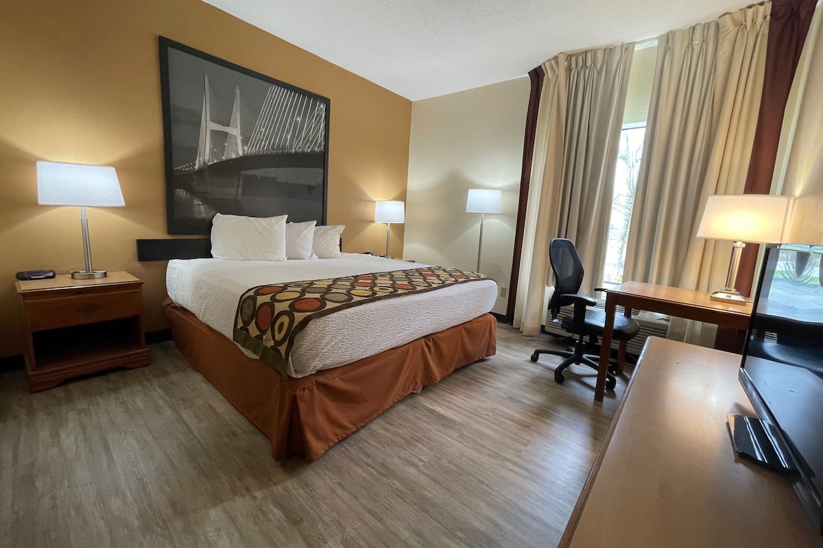 Desk, laptop workspace, blackout drapes, rollaway beds (surcharge)