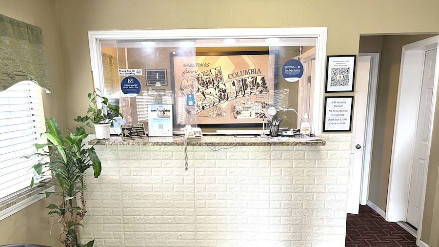 Super 8 by Wyndham Columbia SC / Ft. Jackson