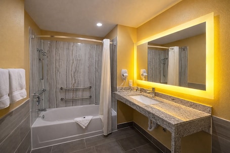 Hair dryer, towels. Super 8 by Wyndham Pasadena