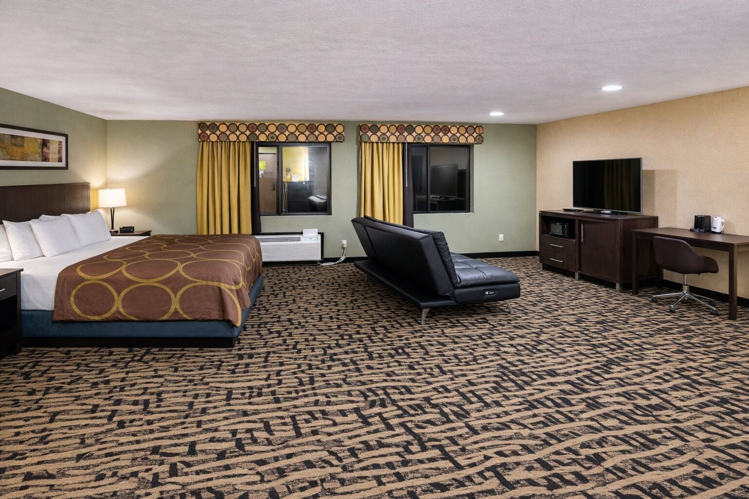 Premium bedding, desk, iron/ironing board, rollaway beds