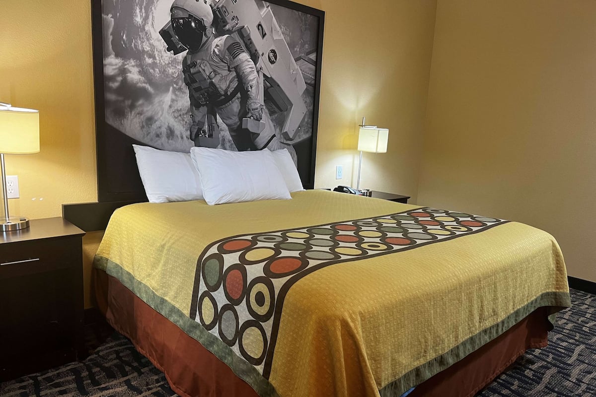 Ropa de cama de alta calidad y escritorio