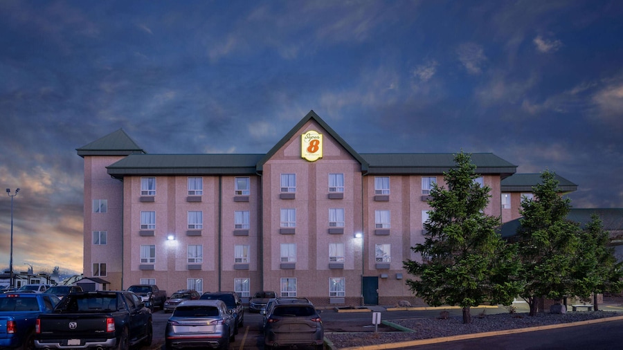 Super 8 by Wyndham Edmonton International Airport