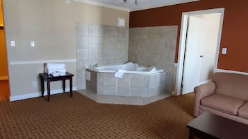 Suite, 1 King Bed | Living room