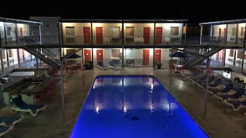 Outdoor pool, pool umbrellas, sun loungers