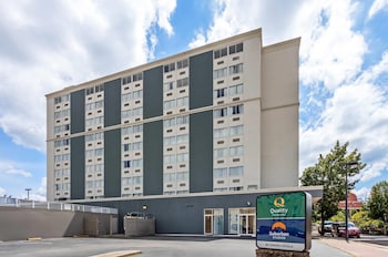 Quality Inn & Suites Charleston - Civic Center