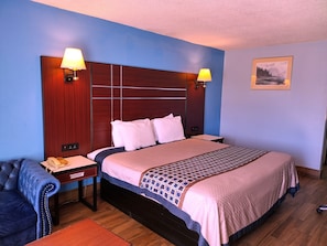 Room, 1 King Bed, Accessible, Non Smoking | Desk, blackout curtains, iron/ironing board, free WiFi