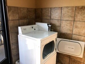 Laundry room - Legacy Inn Sumner (Gallatin)