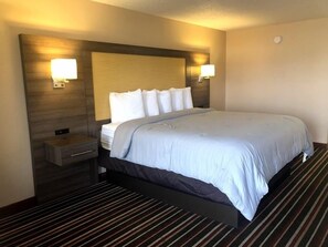 Classic Room, 1 King Bed, Smoking - Legacy Inn Sumner (Gallatin)