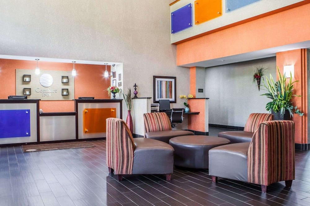 Comfort Inn Lees Summit @ Hwy 50 & Hwy 291