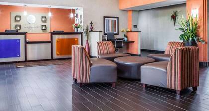 Comfort Inn Lees Summit @ Hwy 50 & Hwy 291