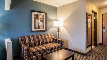 Pillow-top beds, desk, iron/ironing board, free cots/infant beds