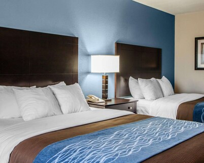 Comfort Inn Lees Summit @ Hwy 50 & Hwy 291