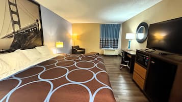 Desk, soundproofing, iron/ironing board, free cots/infant beds