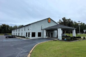 Exterior - Super 8 by Wyndham Booneville (Booneville)