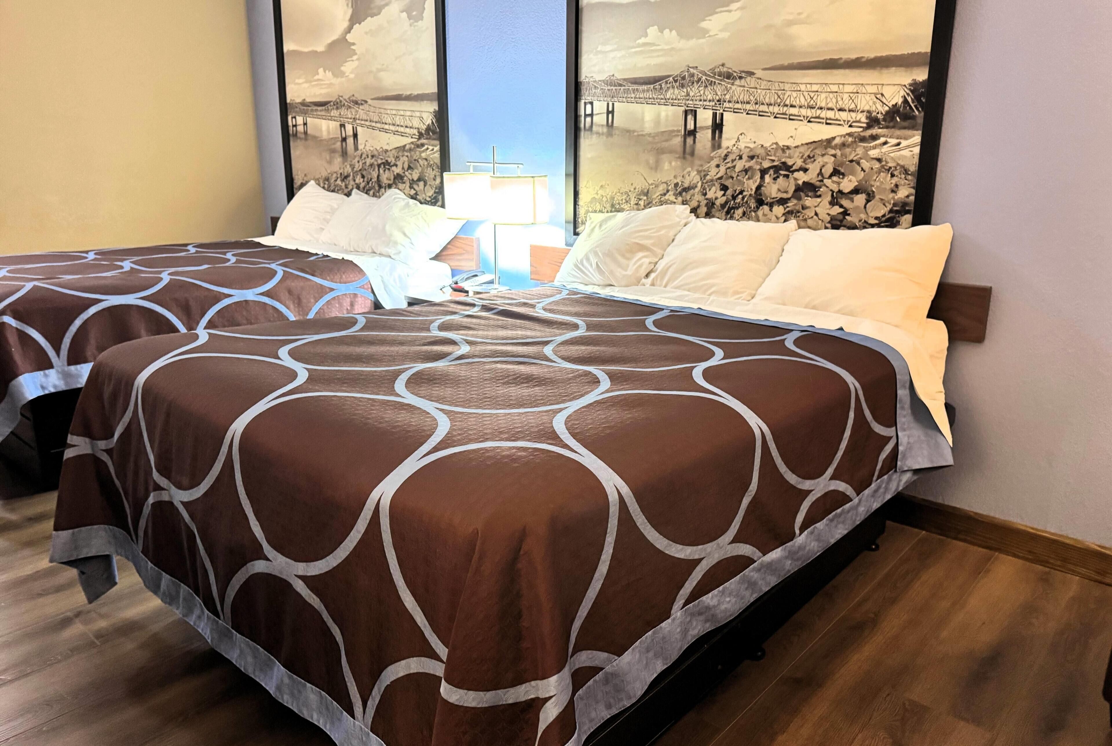 Desk, soundproofing, iron/ironing board, free cots/infant beds