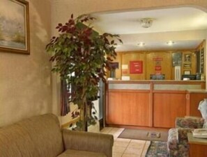 Lobby - Americas Best Value Inn Sacramento Old Town (Sacramento)
