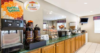 Super 8 by Wyndham Chanute