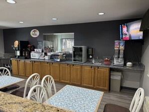 Free daily continental breakfast - Super 8 by Wyndham Chanute (Chanute)