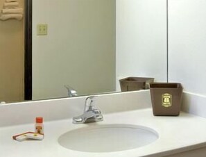 Free toiletries, towels