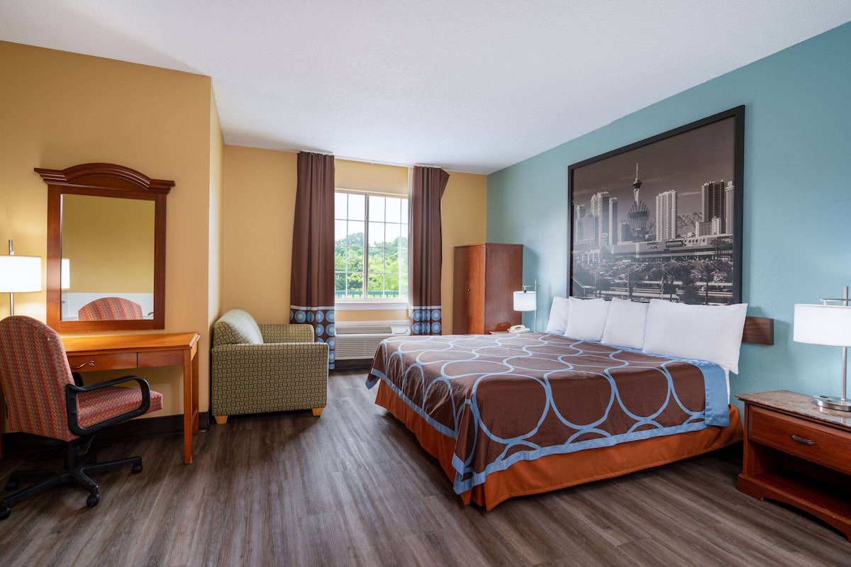 Individually furnished, desk, blackout curtains, rollaway beds