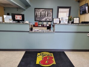 Reception - Super 8 by Wyndham Newcomerstown (Newcomerstown)