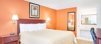 Super 8 by Wyndham Defuniak Springs