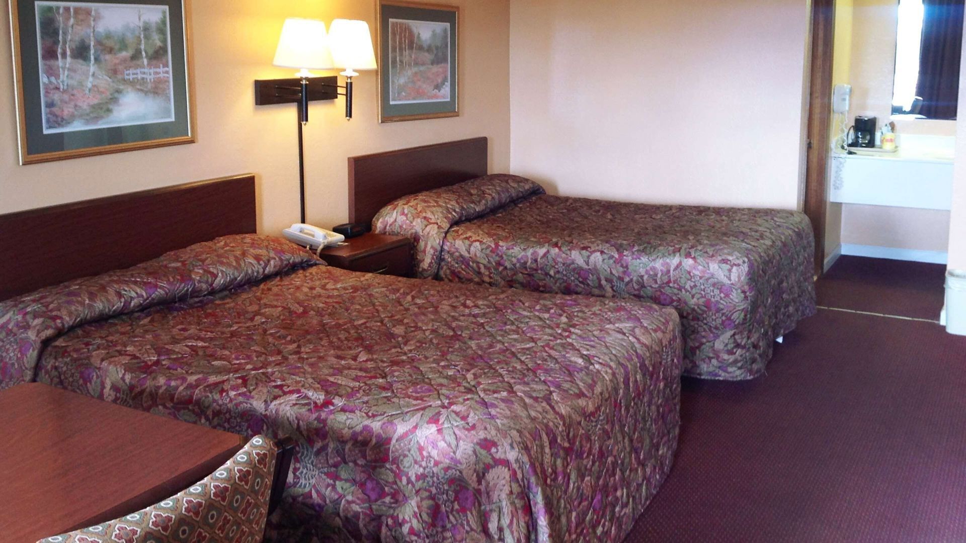 Free WiFi, bed sheets, alarm clocks