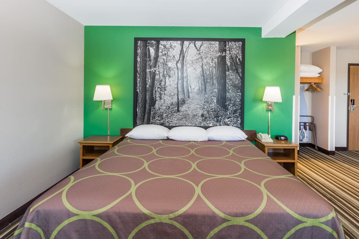 In-room safe, desk, soundproofing, iron/ironing board