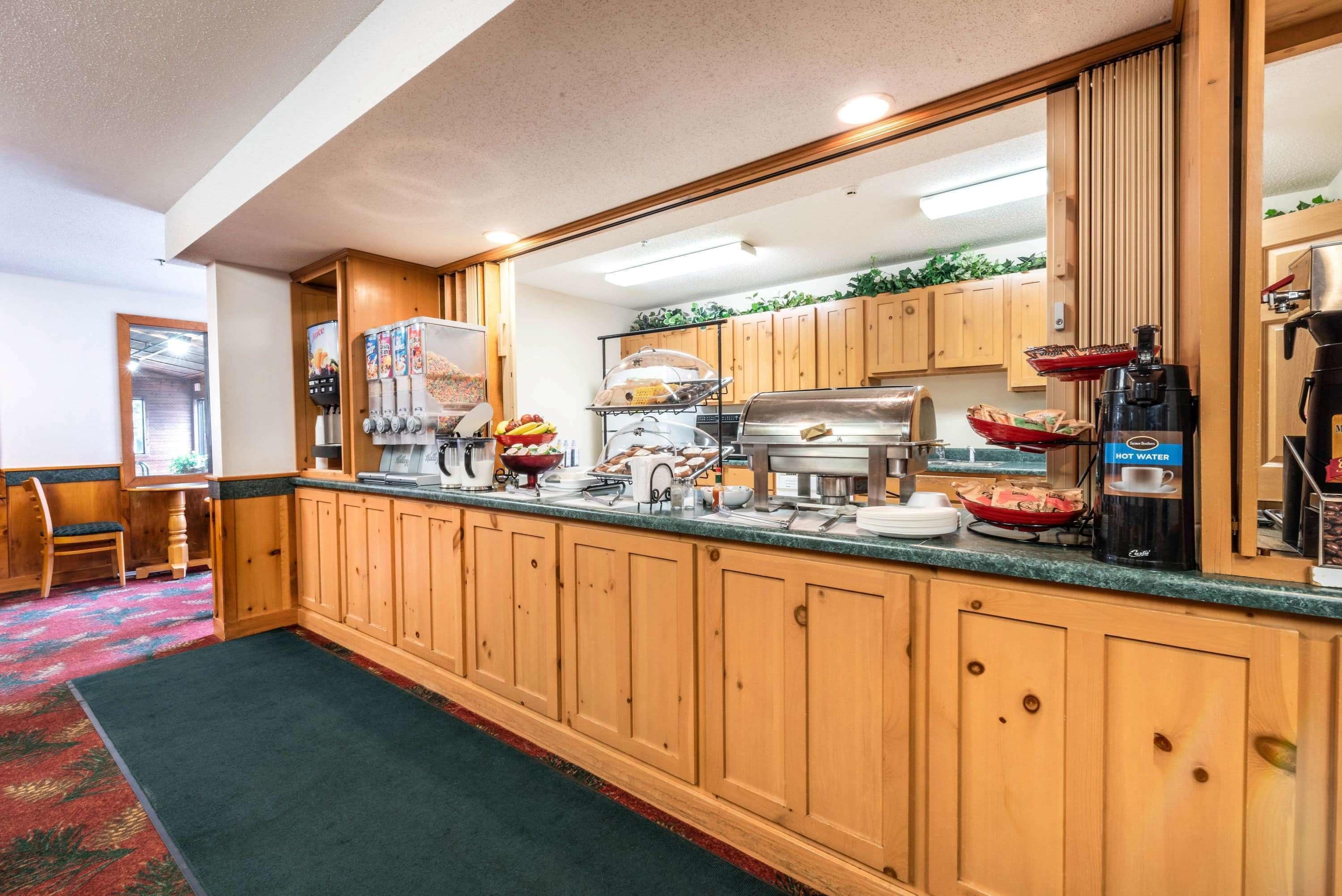 free daily self-service breakfast