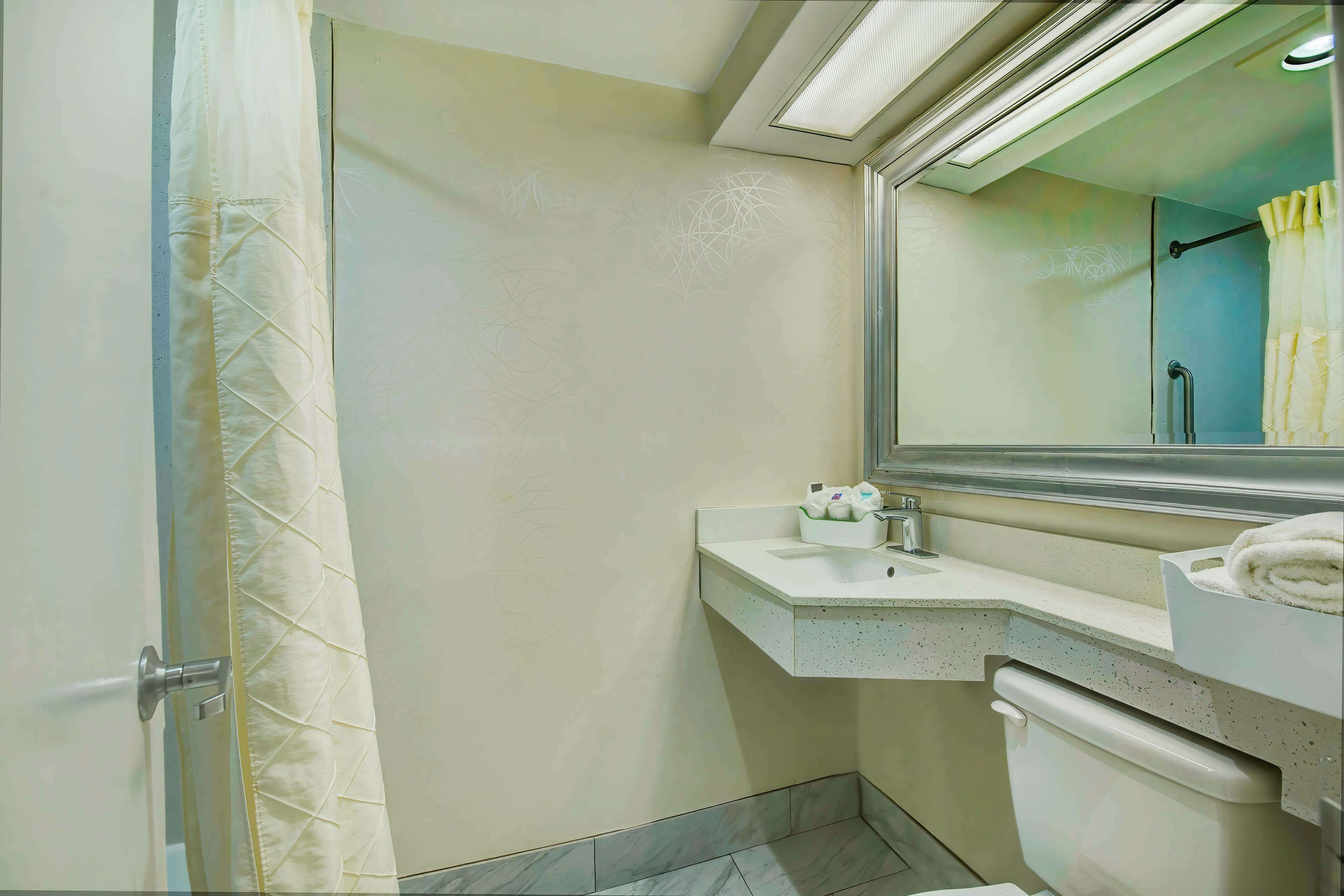 免費梳洗用品、風筒、提供毛巾