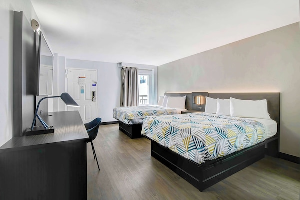 Desk, blackout curtains, free WiFi, alarm clocks